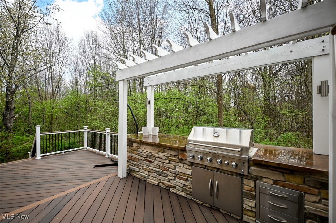93 N Hametown Road, Bath, Ohio image 26