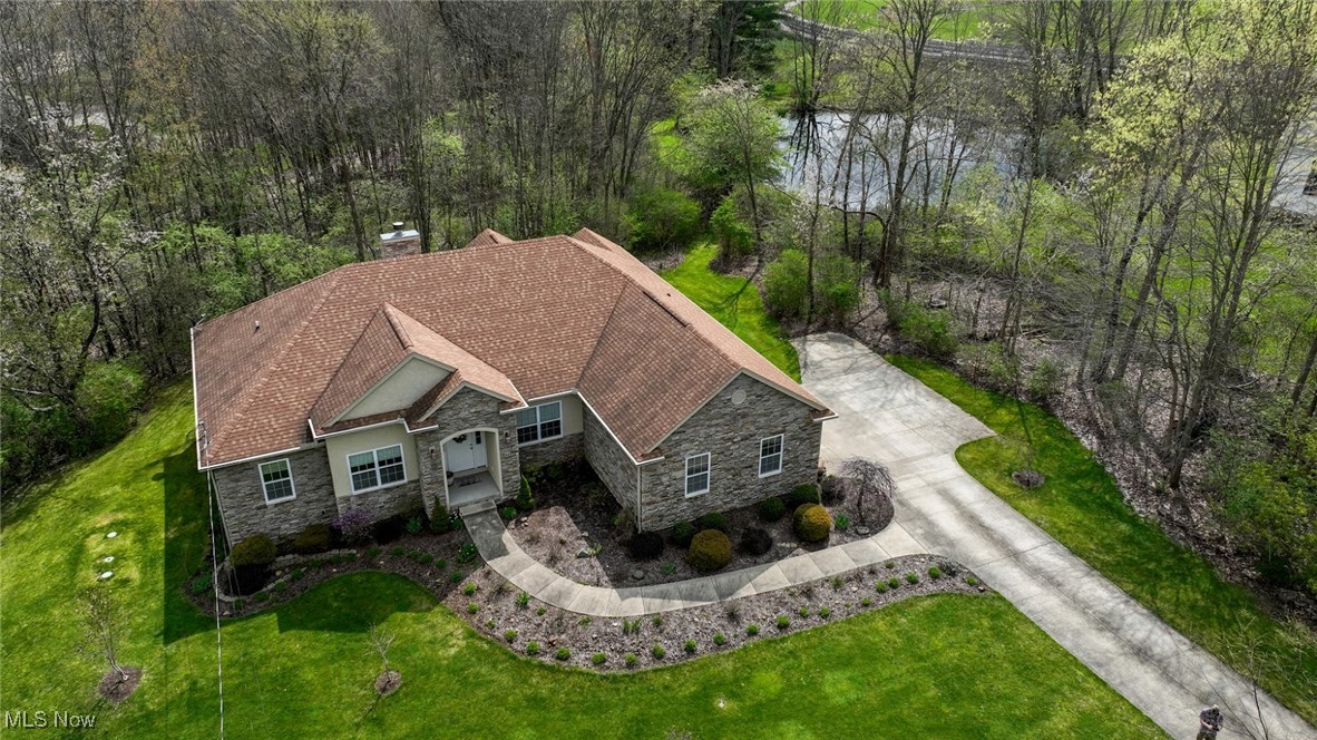 93 N Hametown Road, Bath, Ohio image 29