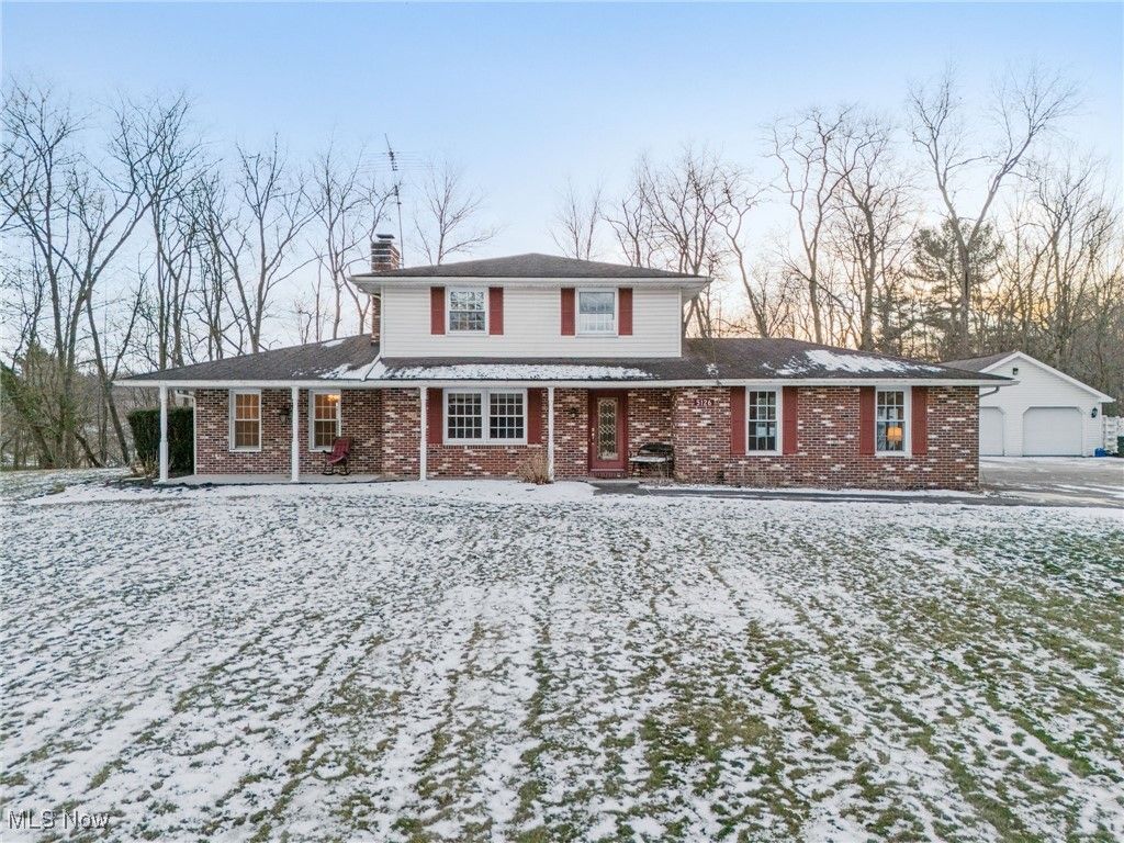 Photo of 5126 Easton Street NW, Malvern, OH 44644 (MLS # 5181557)