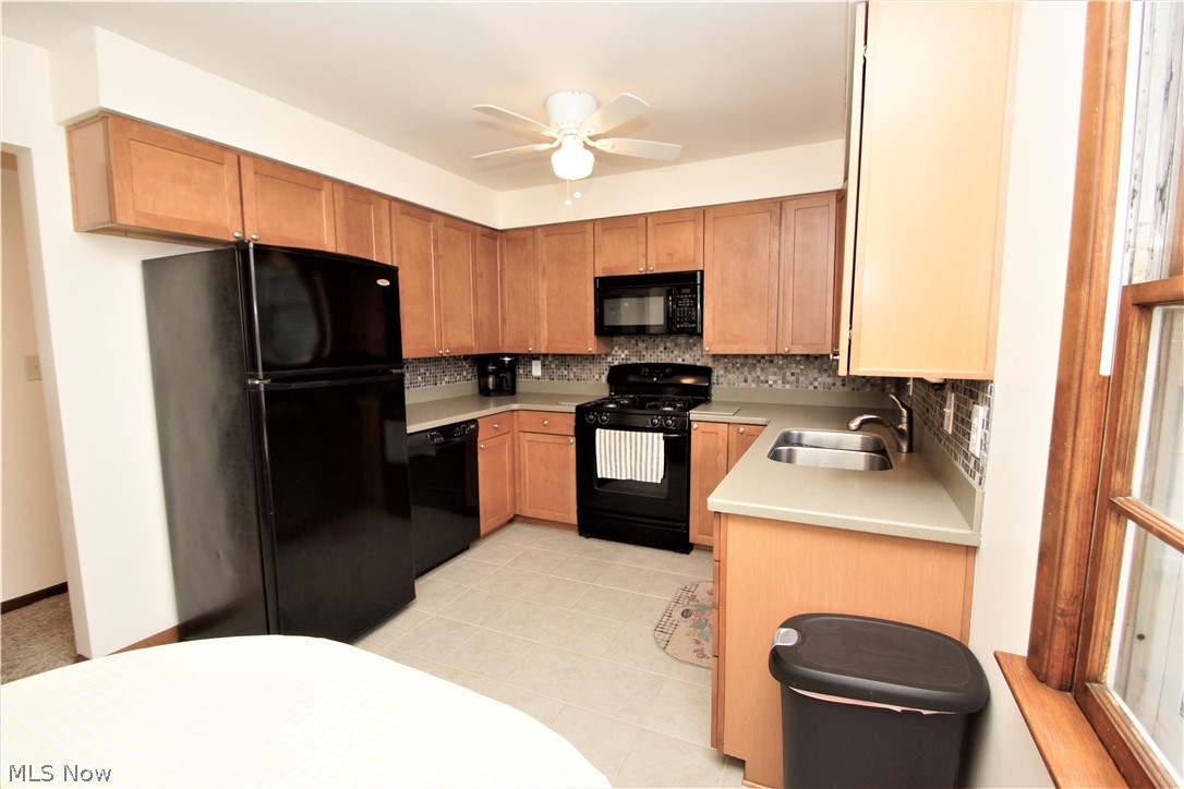 Homestead Builders 01 - Residential