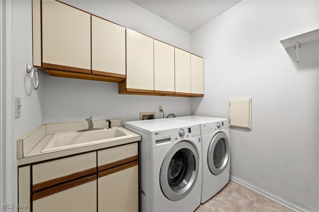 Woods/Williamsburg Ph III - Residential