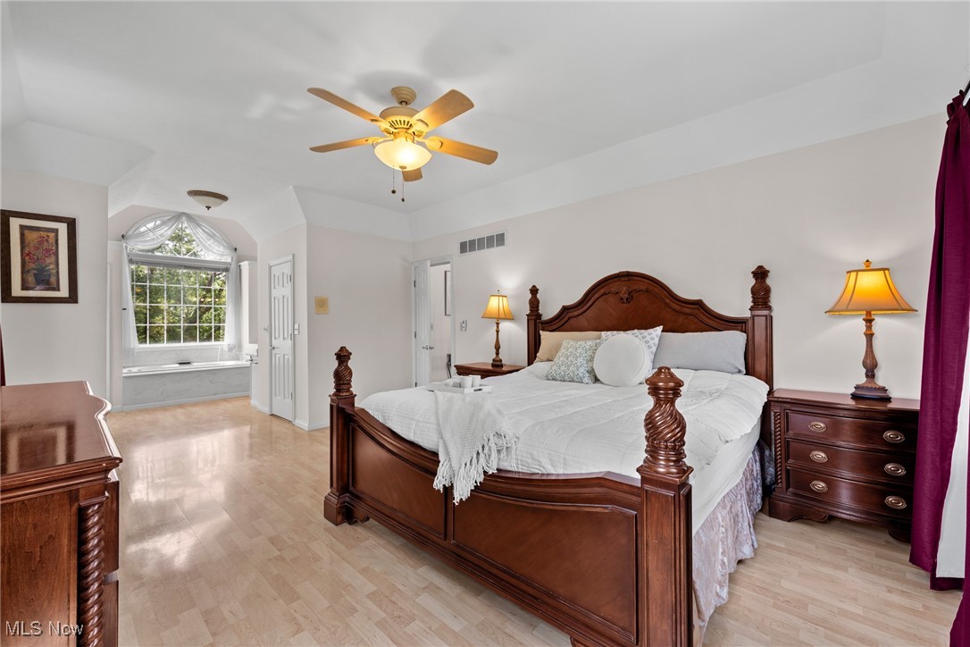 Woods/Williamsburg Ph III - Residential