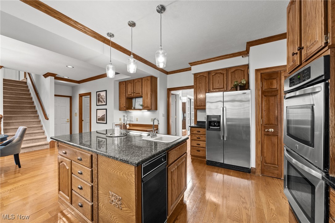 Woods/Williamsburg Ph III - Residential