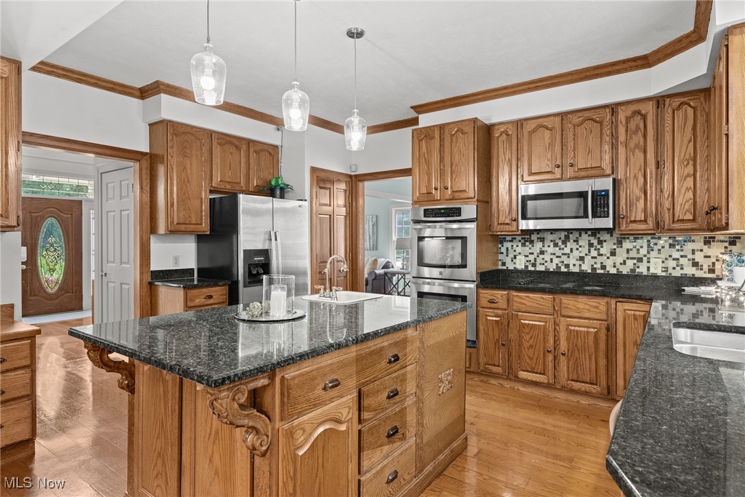 Woods/Williamsburg Ph III - Residential