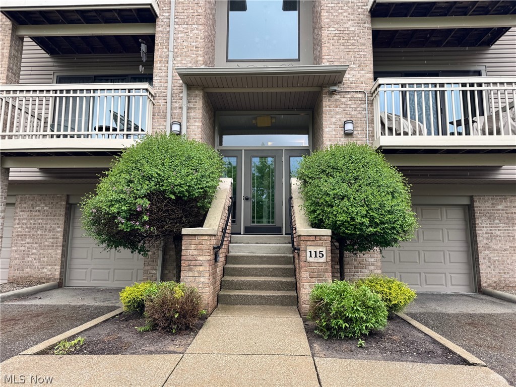 Enclave/Rosemont Rdg Condo - Residential