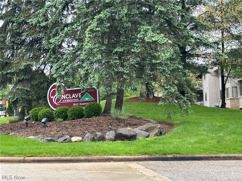Enclave/Rosemont Rdg Condo - Residential