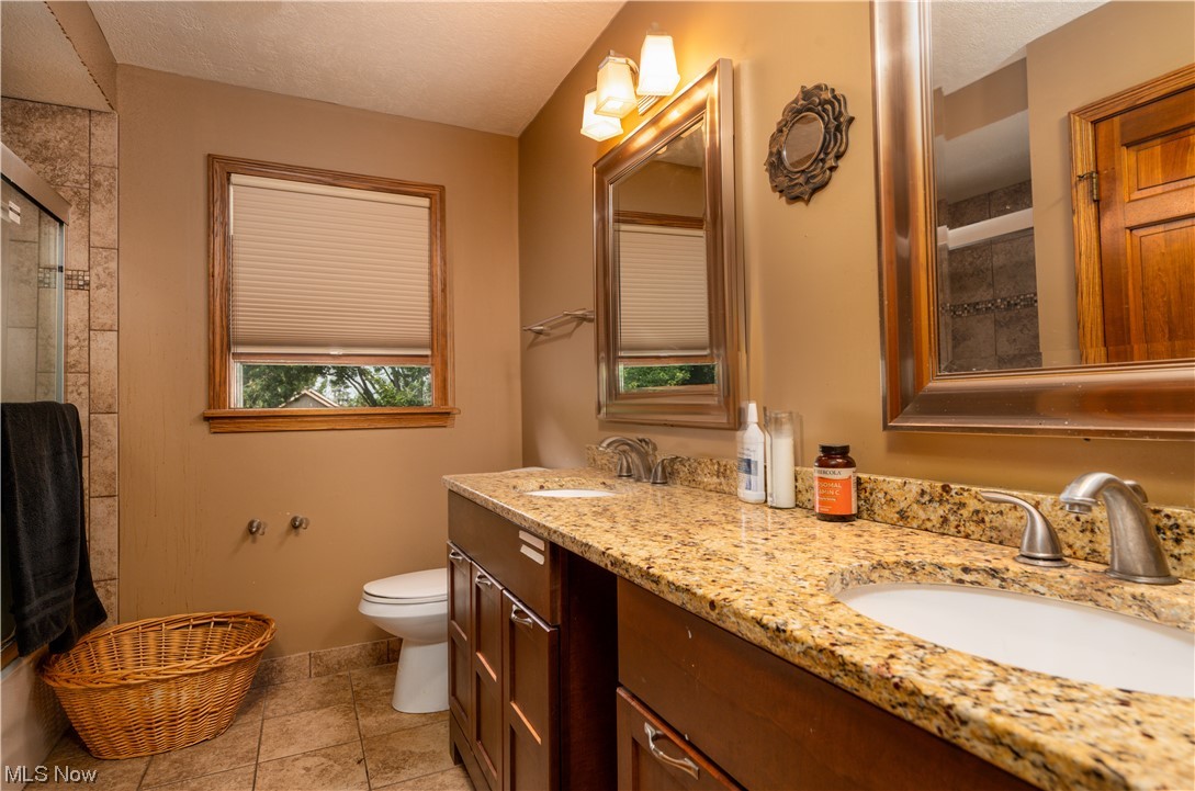 Foxchase Hills - Residential