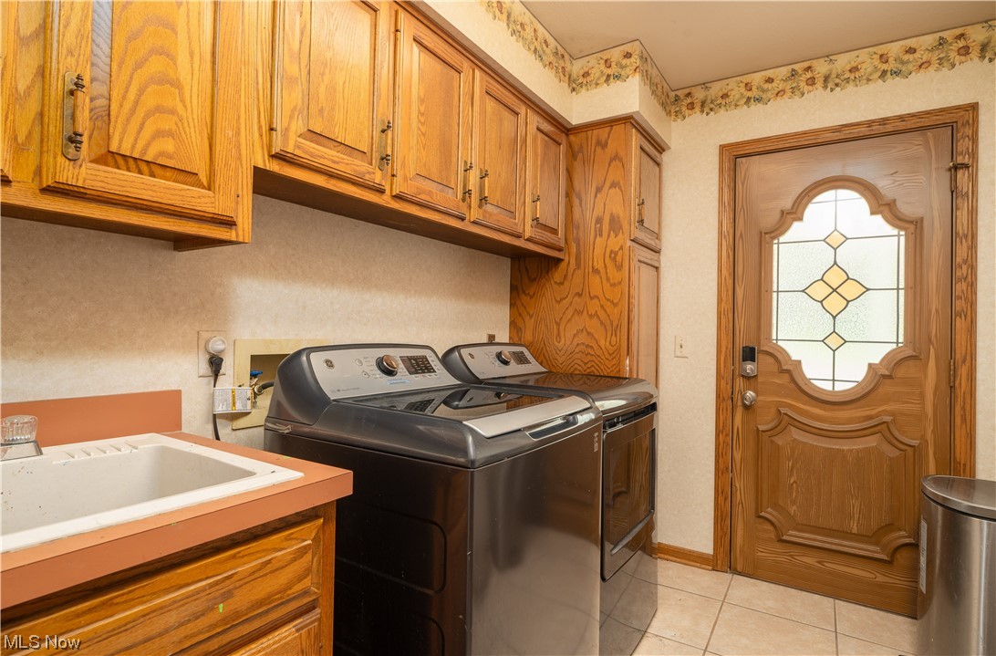 Foxchase Hills - Residential