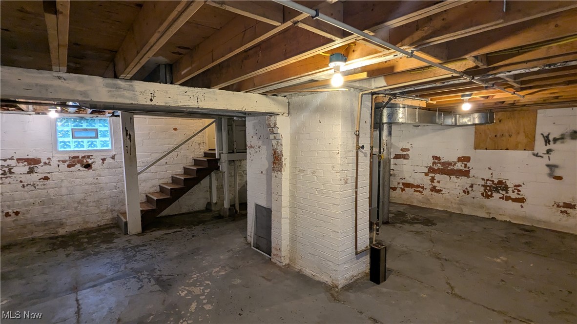 Crestwood - Residential