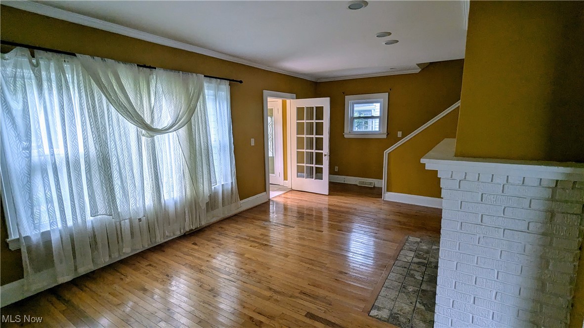 Crestwood - Residential