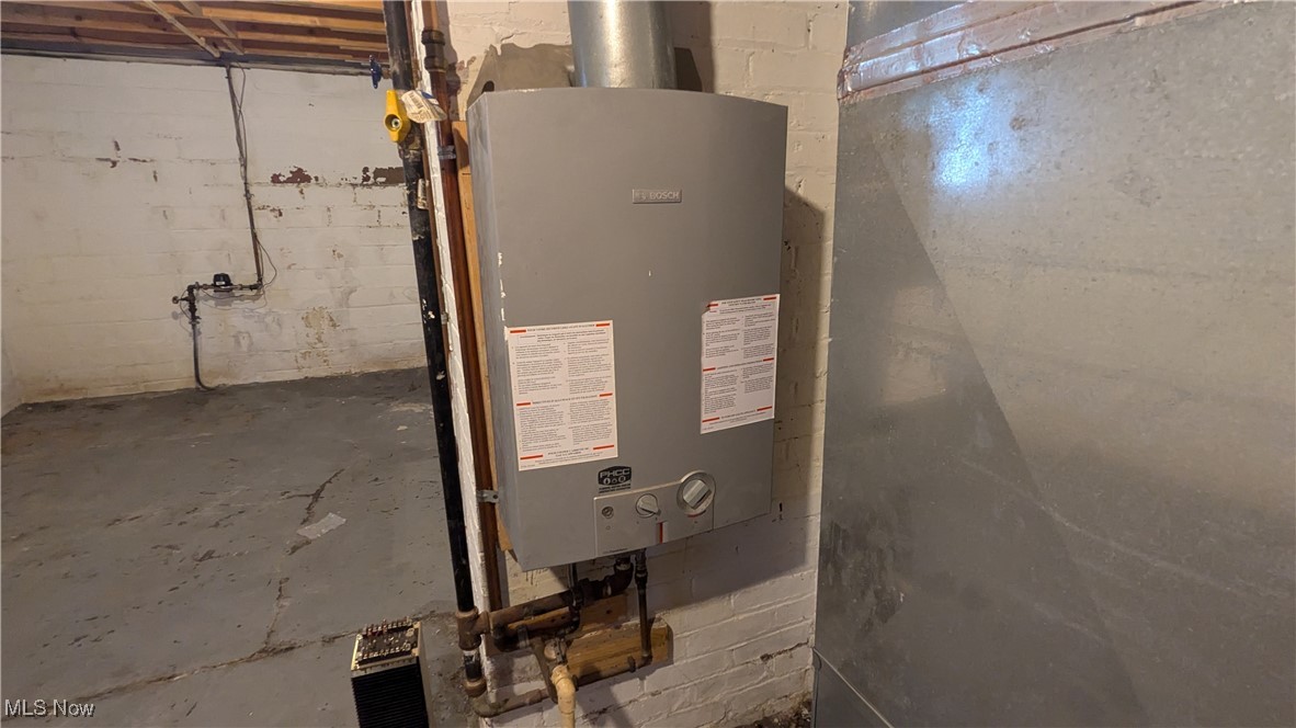 Crestwood - Residential