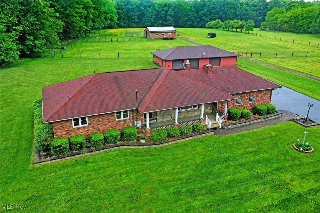 894 Bedford Road, Lowellville, Ohio image 5