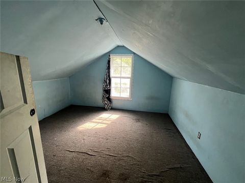 Tiny photo for 304 Lowell Avenue NE, Warren, OH 44483 (MLS # 5210591)