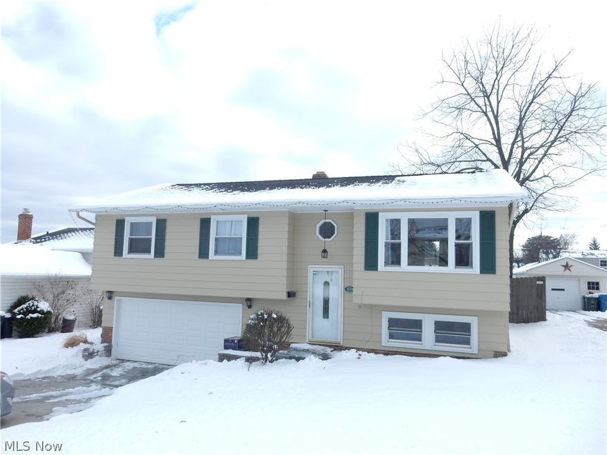 Hurry on this one.  Newer roof 2014, Driveway 2014.  Three bedroom with lots of potential.  Seller selling "AS IS"