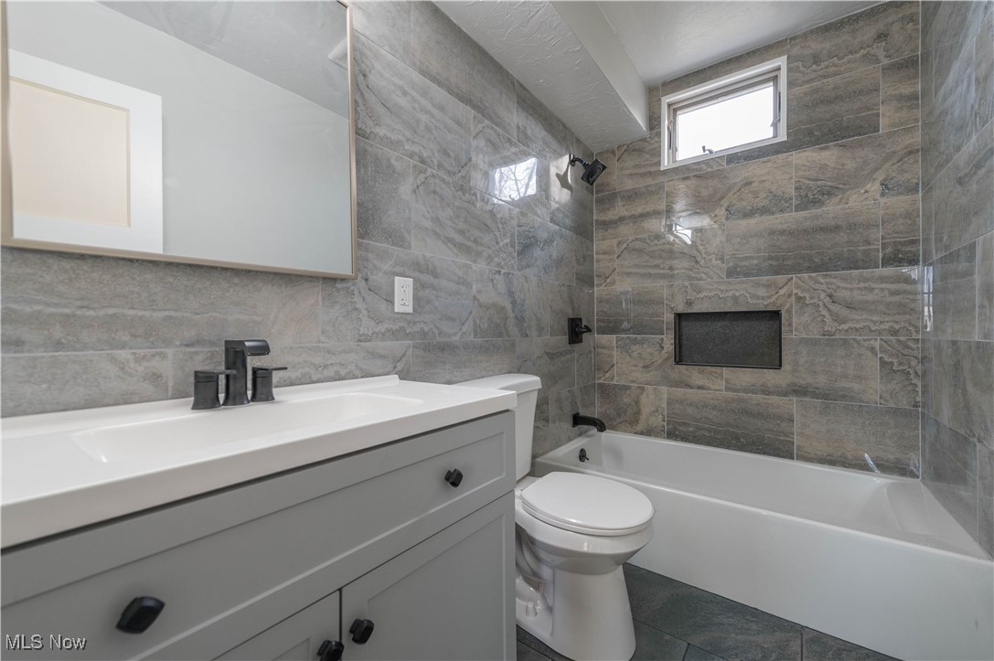 Colonial Gardens - Residential