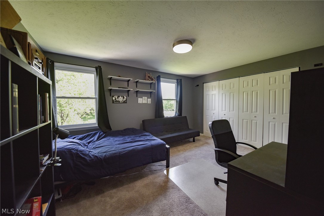 Falling Oaks - Residential