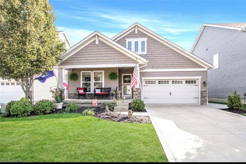 Homes For Sale - 3574 Brunswick Lake Parkway Pkwy<br/> Brunswick, OH 44212