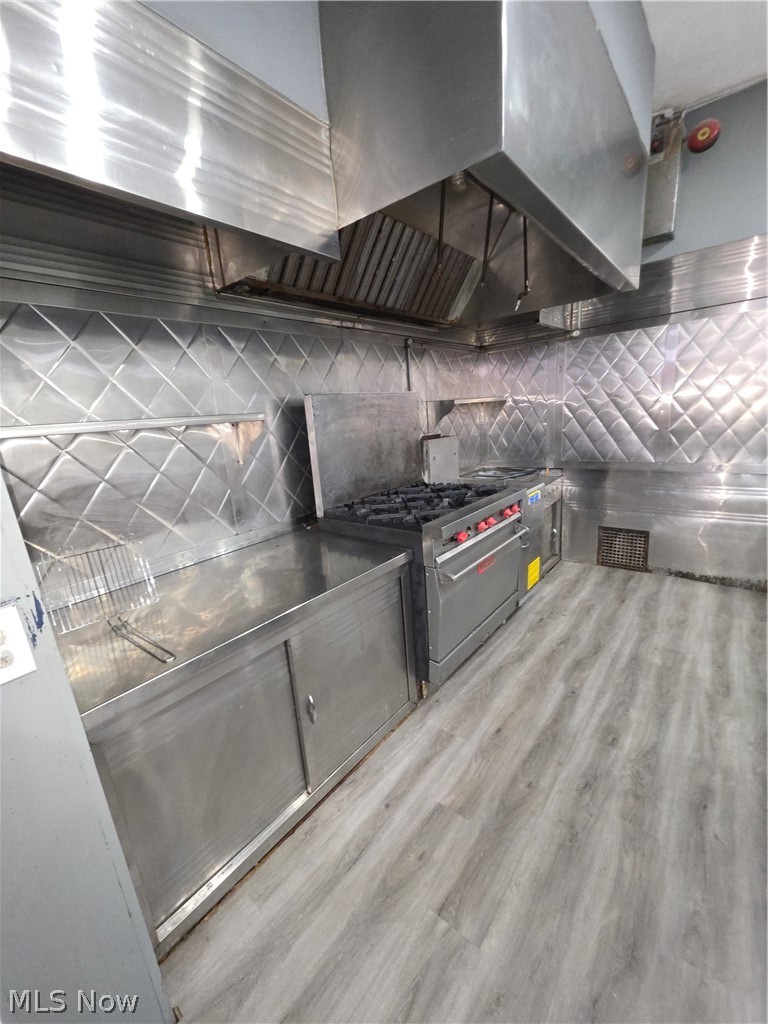 3038 Scranton Road