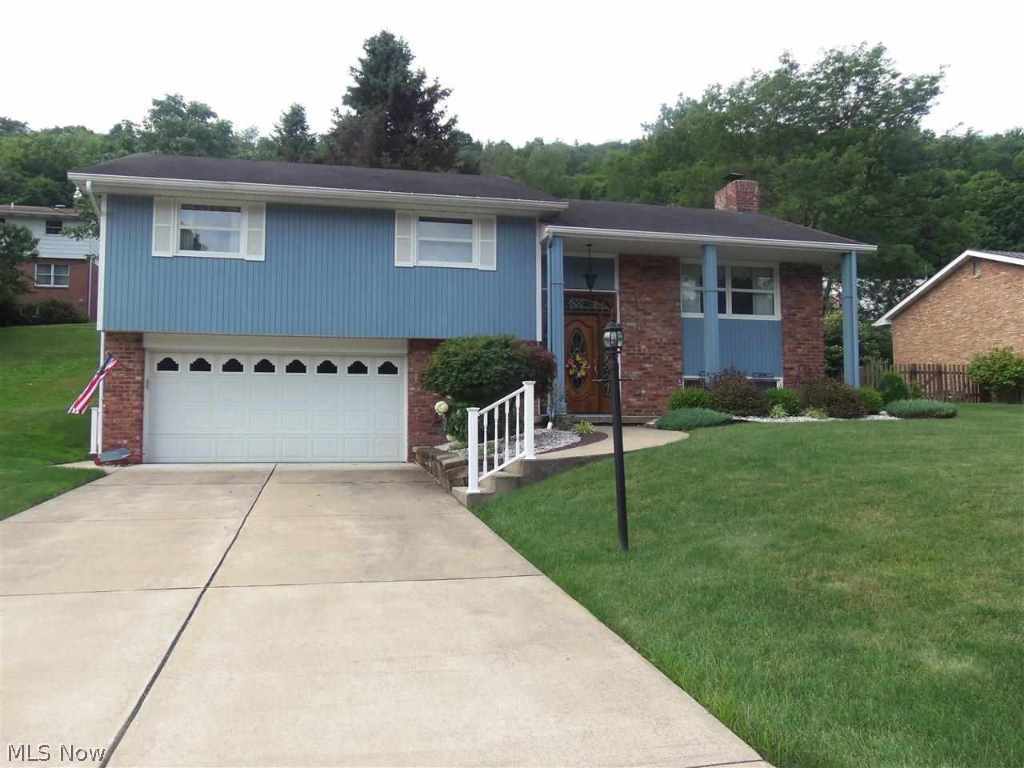 COUNTRY CLUB ESTATES - Residential