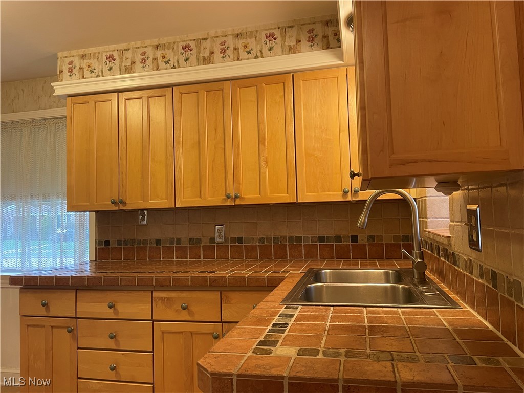 W H Tellings Broadfield Sub - Residential