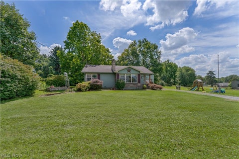 Tiny photo for 5349 Middletown Road E, New Middletown, OH 44442 (MLS # 5240797)