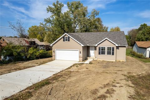 24326 Mastick Road, North Olmsted, OH 44070 - #: 5081961