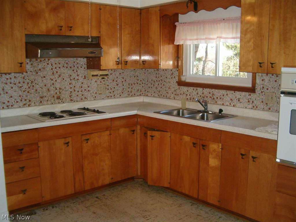 23 McConnell - Residential