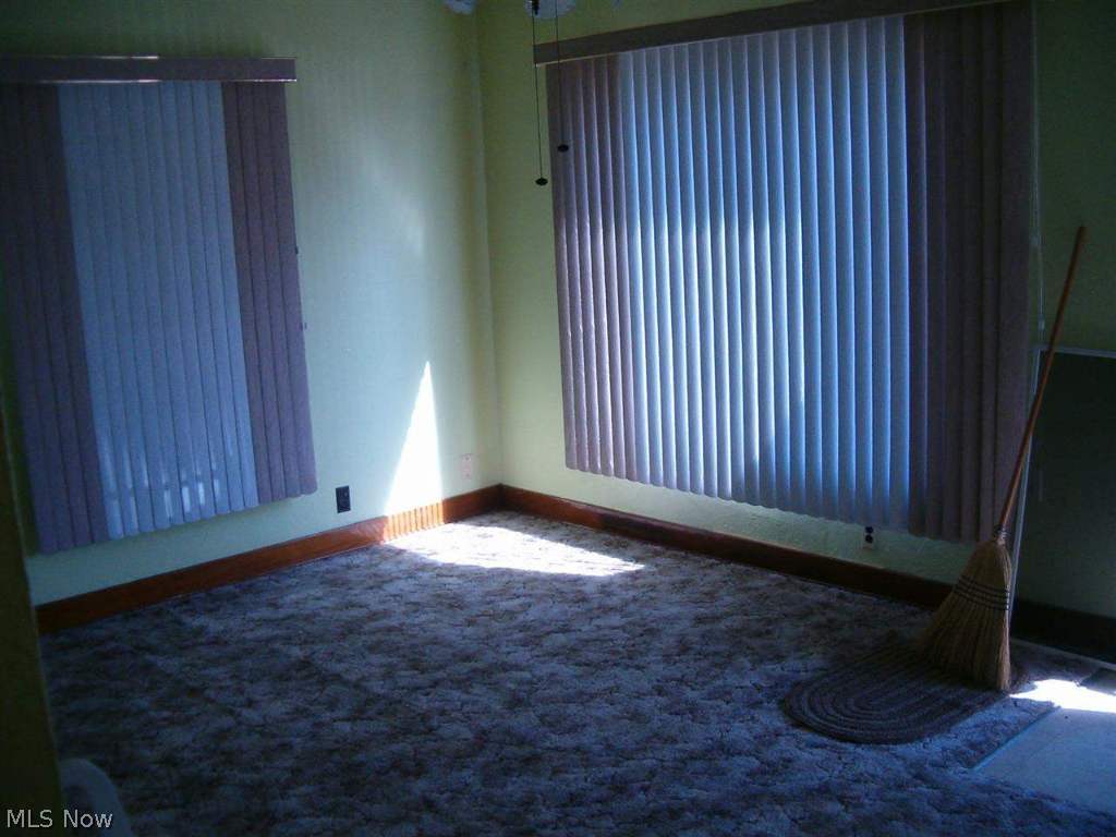 23 McConnell - Residential