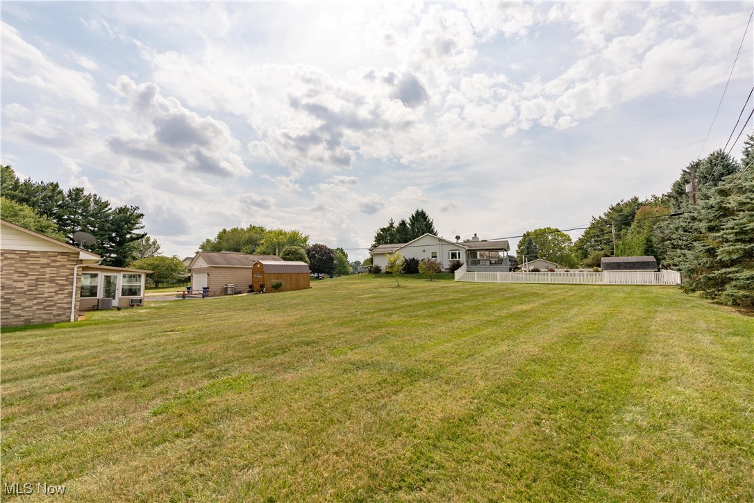 Photo 6 of 23 of 7353 Ayrshire Avenue NE house