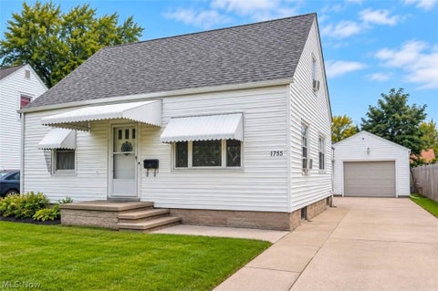 Photo of 1755 E 36th Street, Lorain, OH 44055 (MLS # 5254820)
