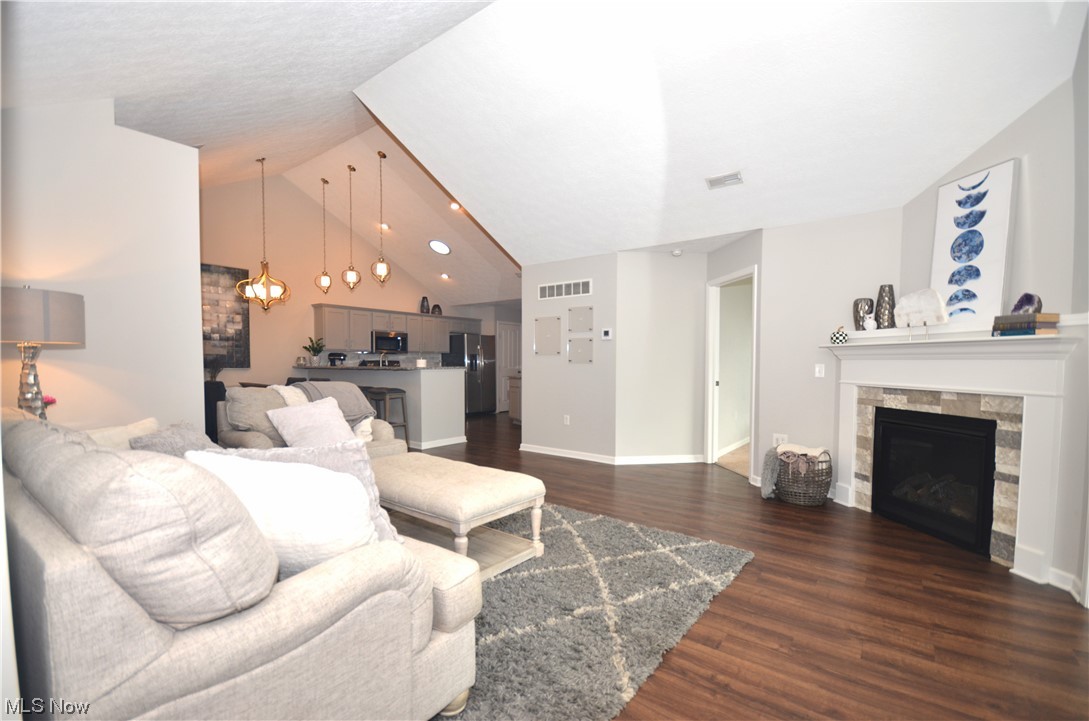 Crossings/Golden Pond Condo Bl - Residential