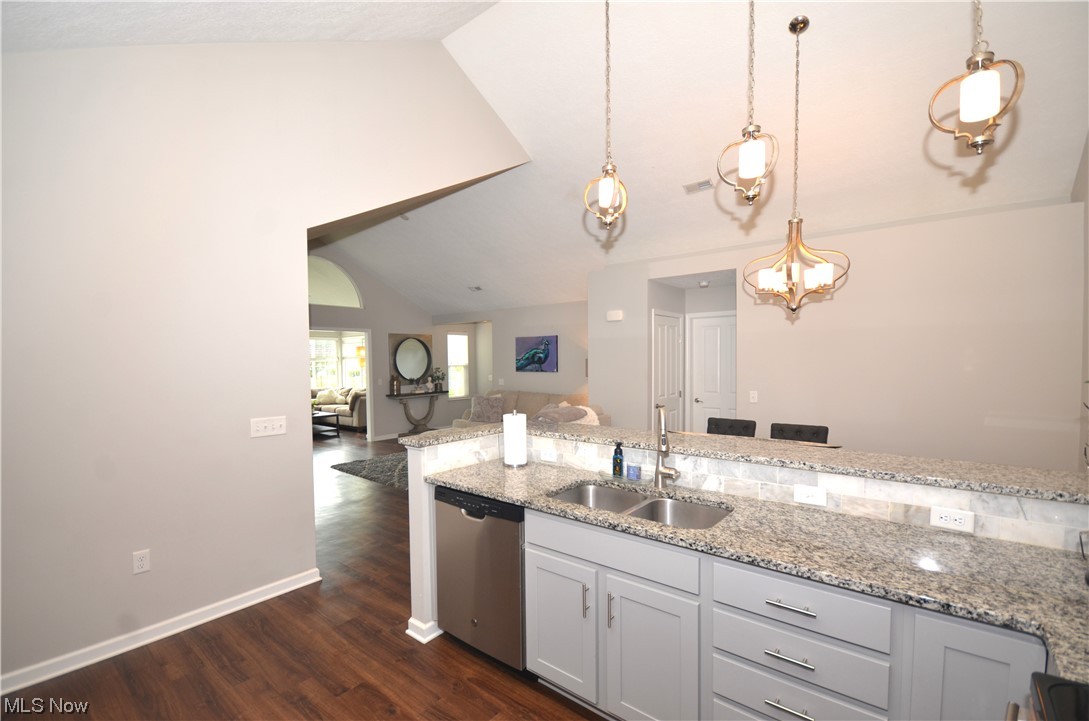 Crossings/Golden Pond Condo Bl - Residential