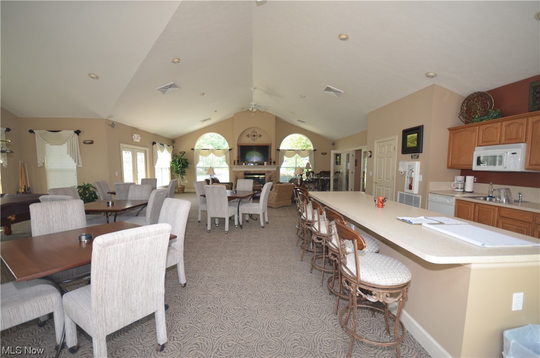 Crossings/Golden Pond Condo Bl - Residential