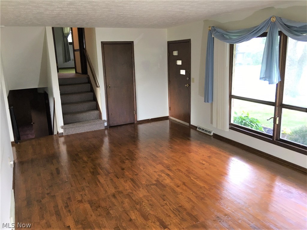 Dee Mar - Residential