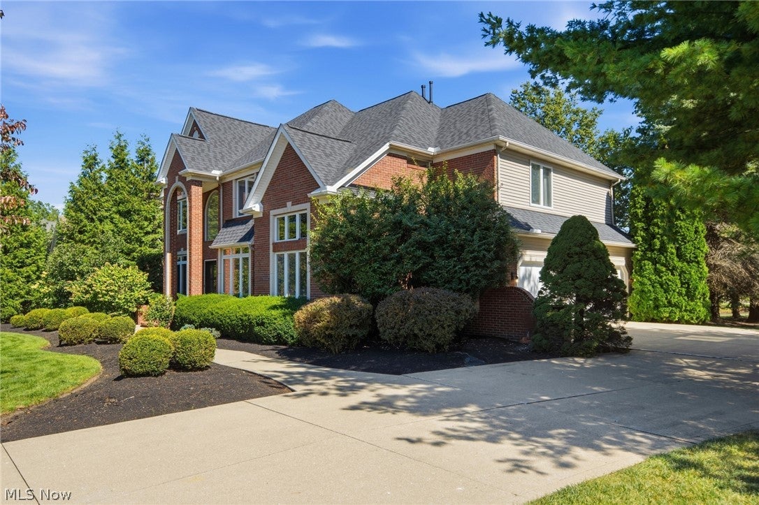 1351 Cobblestone Chase