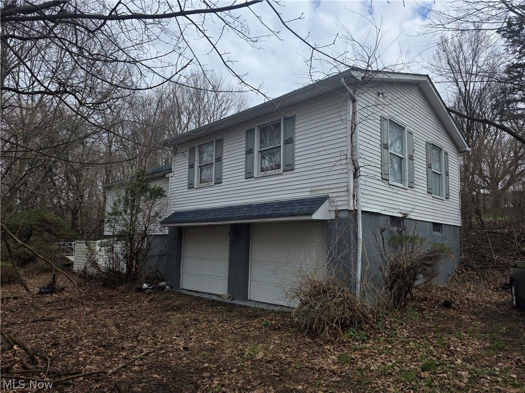 Photo of 2031 Pickering Street, East Liverpool, OH 43920 (MLS # 5200985)