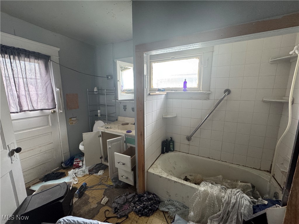 642 St Clair Avenue, Warren, Ohio image 4