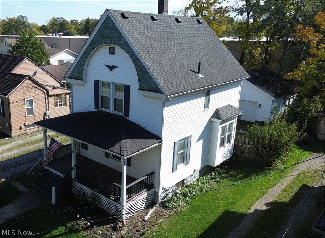 407 W Herrick Avenue