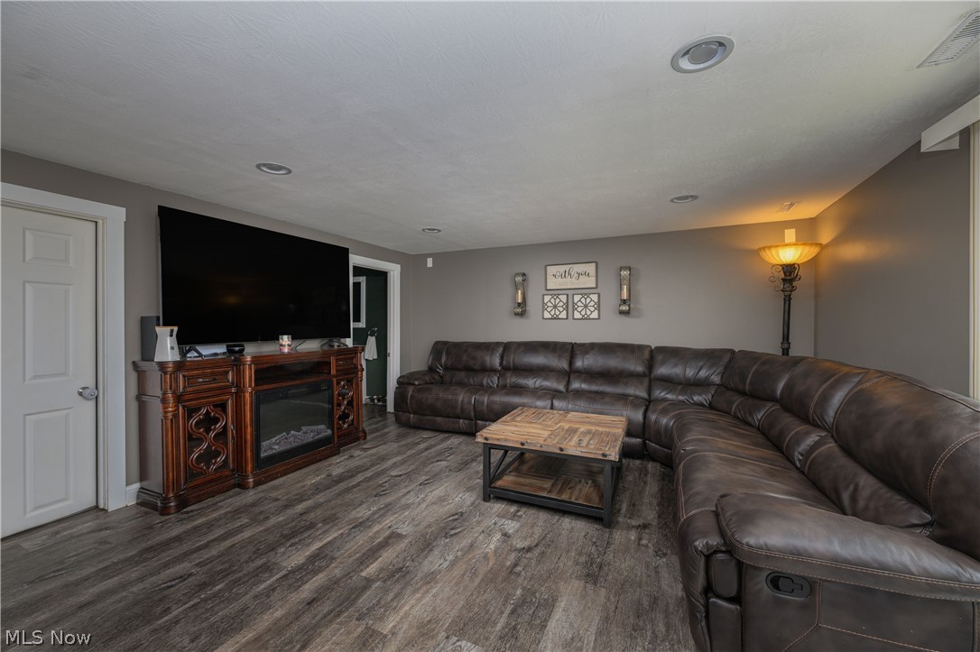 Dee Mar - Residential