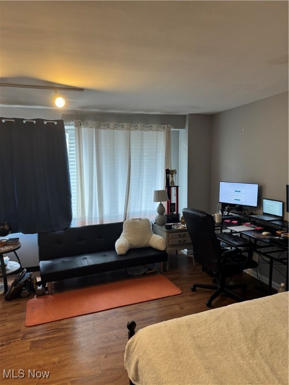 Marine Towers East Condo - Residential