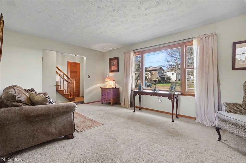 Photo of 4765 Warwick Drive S, Canfield, OH 44406 (MLS # 5195327)