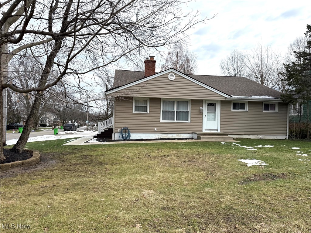 Updates: New concrete driveway and walkway to all entrances (2023), New stairs to front (concrete) & side door(Trex) entrance(2024). New carpet and flooring in all rooms of home, renovated full bathroom (2024). New granite kitchen countertops (2023). New refrigerator (2023). Stovetop oven (2023). Newly finished basement (2023). New A/C unit (2024) and garage door (2024). Additional features: Driveway is on side street Bonnieview (easy exit/entering). Fenced in backyard