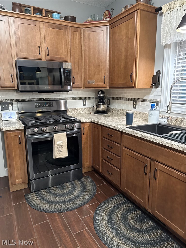 Fulton Lndgs - Residential