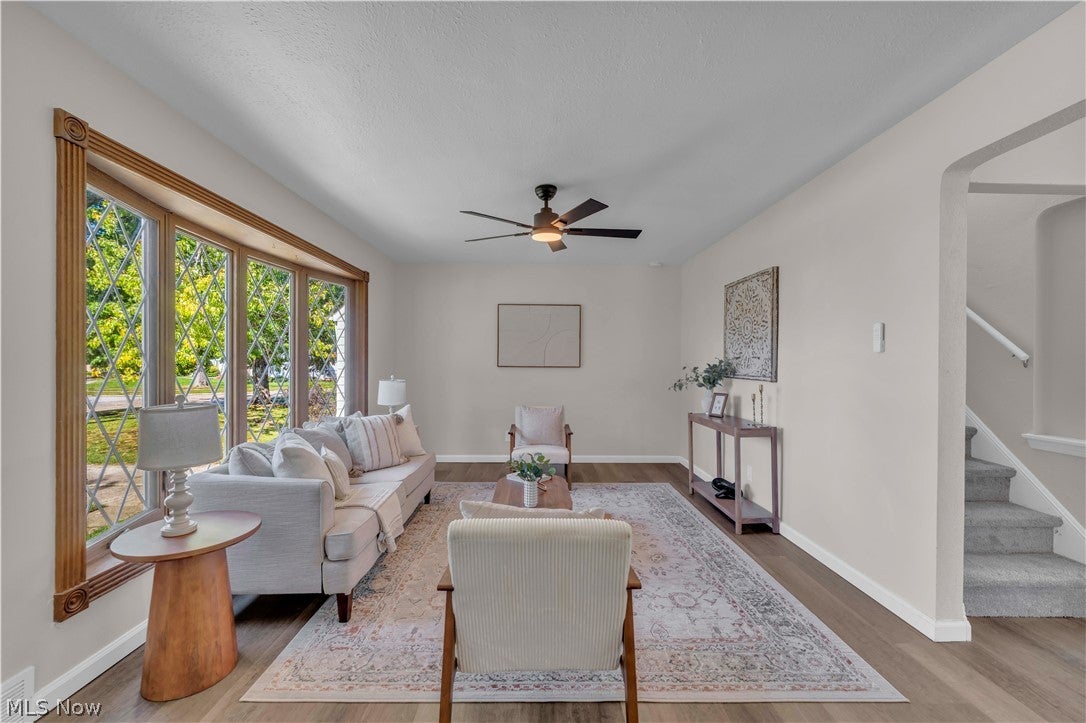 275 E 286th Street