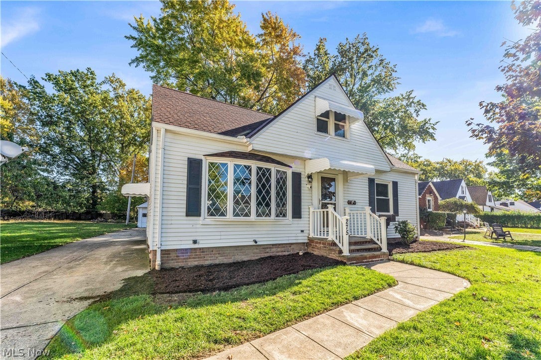 275 E 286th Street