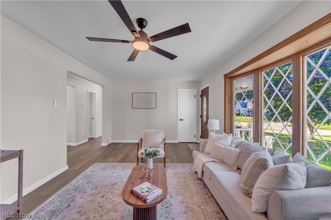 275 E 286th Street