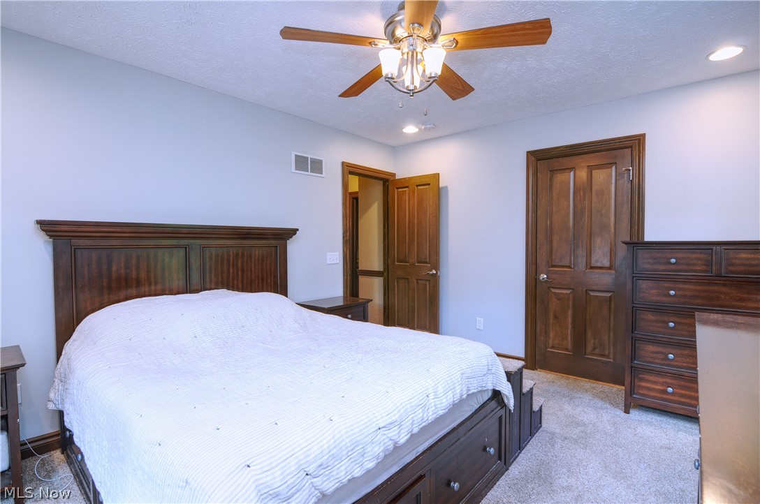 Barberton Homestead - Residential