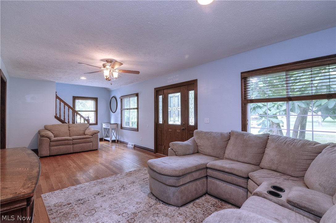 Barberton Homestead - Residential