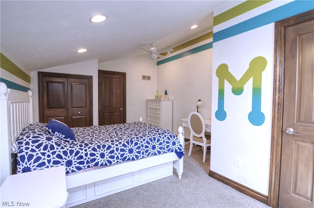 Barberton Homestead - Residential