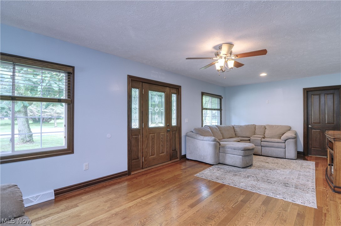 Barberton Homestead - Residential